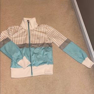 Women’s Medium Puma Zip Up